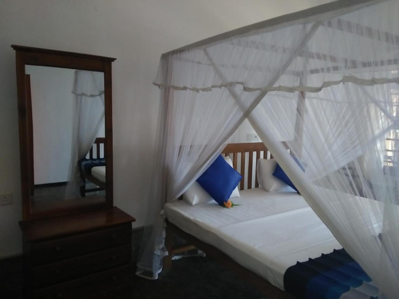 Beach Arthur Villa Galle Exterior photo
